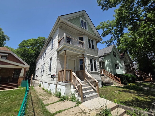Building Photo - 2-Bedroom/1 Bath —2235 South 20th Street Unit 1