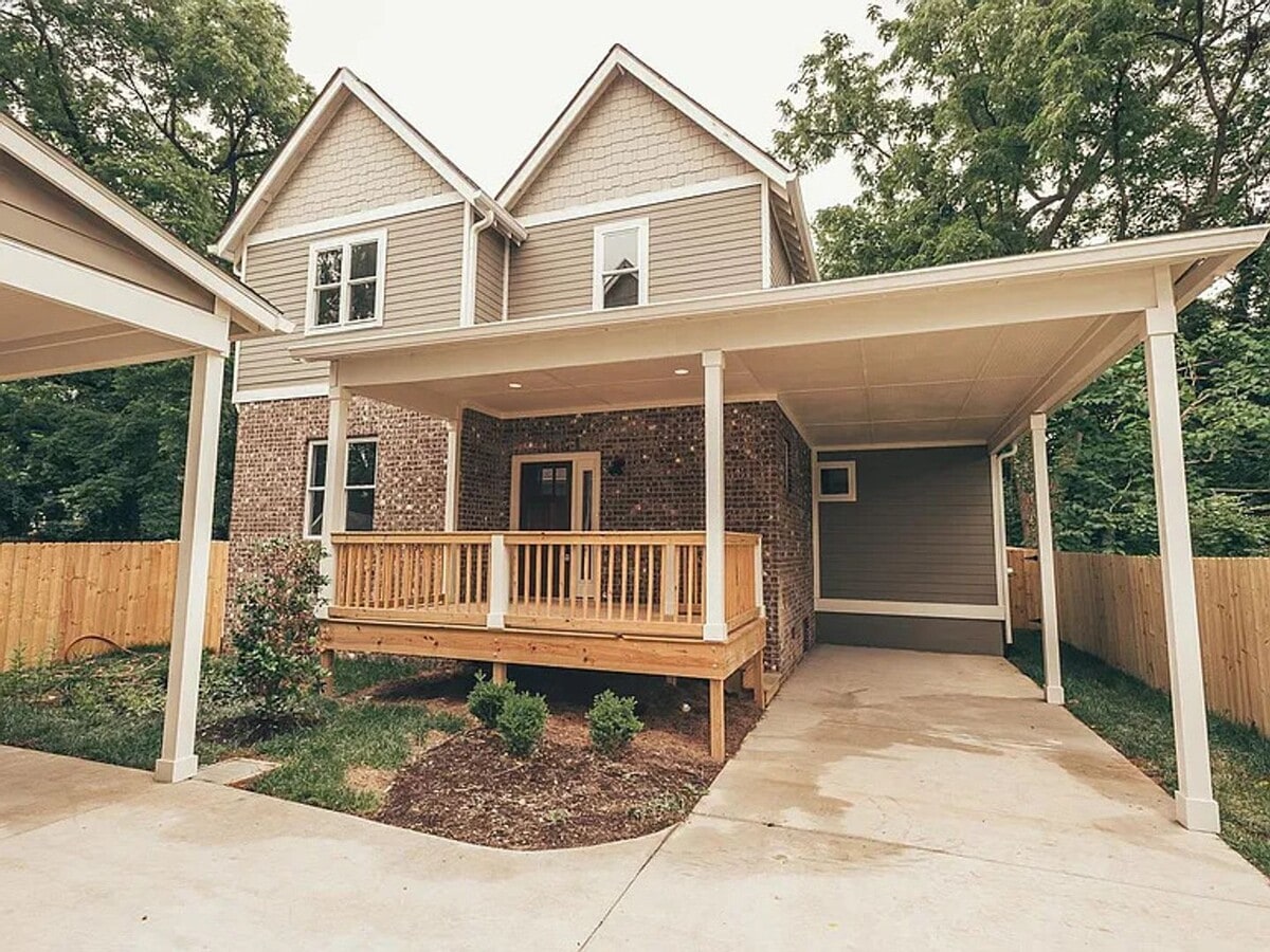 Spacious 3BR/3BA Duplex in South Nashville - Spacious 3BR/3BA Duplex in South Nashville