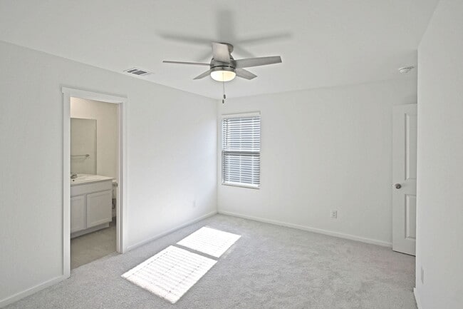 Photo - 6718 Marble Rdg