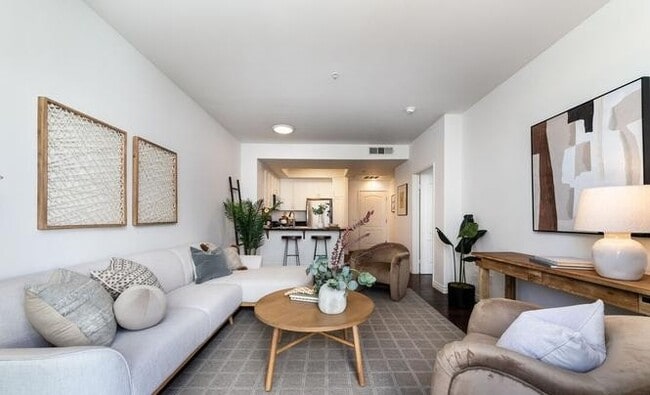 Photo - 4060 Glencoe Ave Unit 211