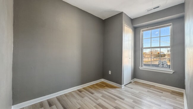 Photo - 1100 Wilson Rd