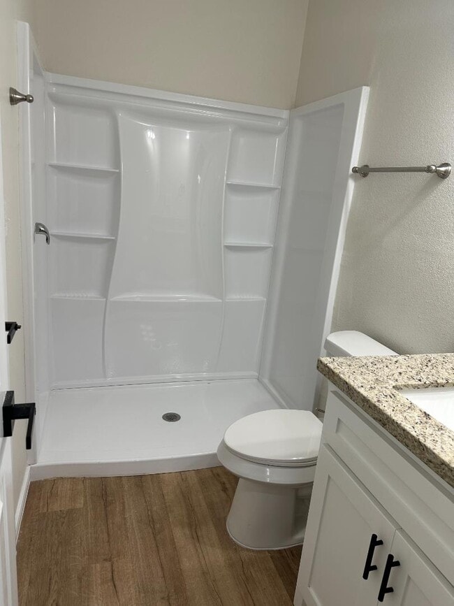 Photo - 210 Pierce St