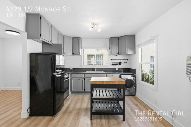 4229 1/2 Monroe St. -