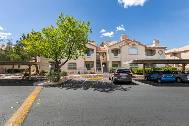 Photo - CUTE AND COZY 1 BEDROOM UNIT WITH TONS OF UPGRADES*COMMUNITY AMENITIES* Unit 1047 BLDG 23