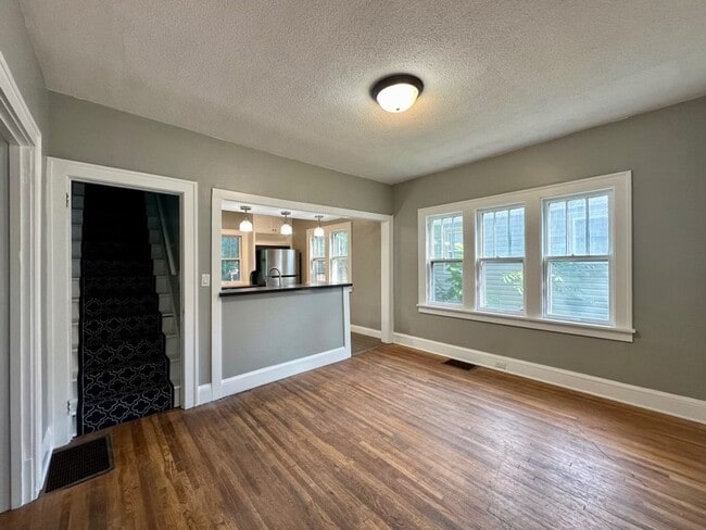 Photo - Beautiful 4 bedroom house in Minneapolis!!