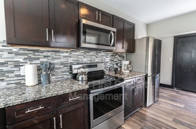 Photo - 1764 Spring Ave Unit apt 2