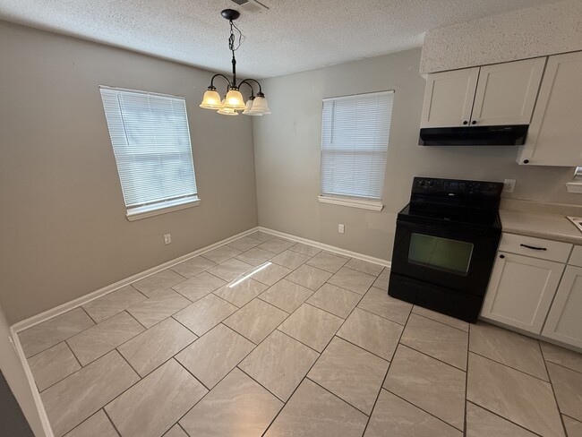 Photo - 4004 Clio Ave