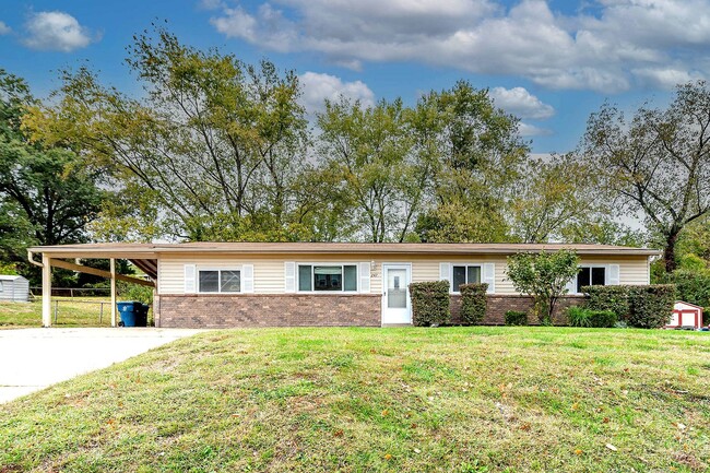 Photo - Dog Friendly 3 Bed 1 Bath Ranch Home With ...