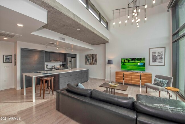 100 W Portland St Unit 504