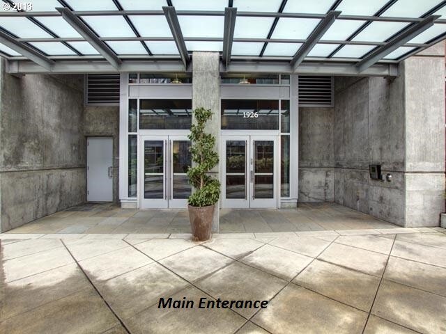 Photo - 1926 W Burnside St Unidad 1214 Rental