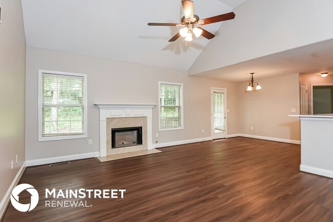 Photo - 3823 Refinement Way