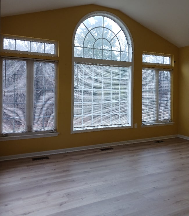 Photo - 5008 Sinope Way