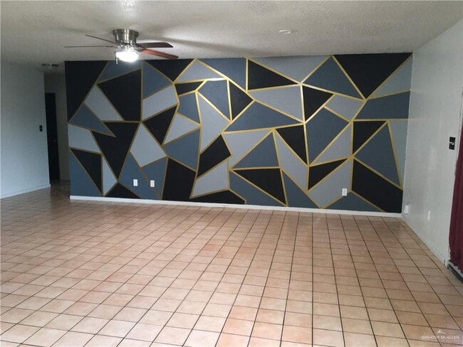 Photo - 17 S Broadway St