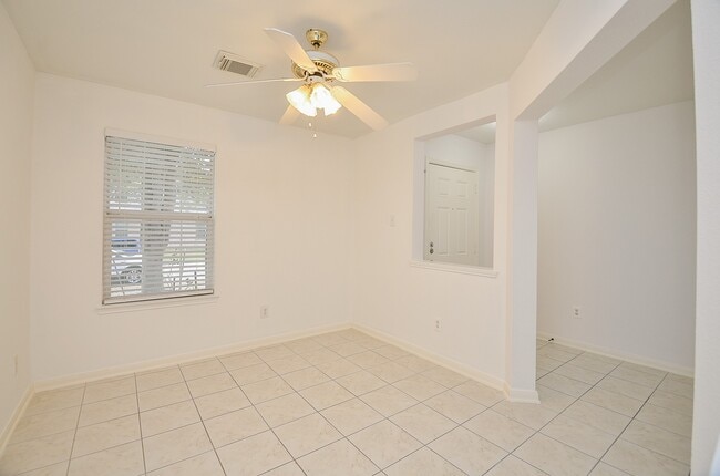 Photo - 13118 Cres Manor Ln