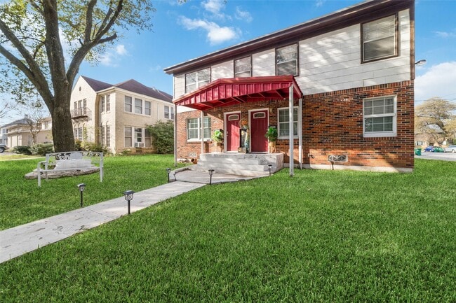 Photo - 1604 W Alabama St