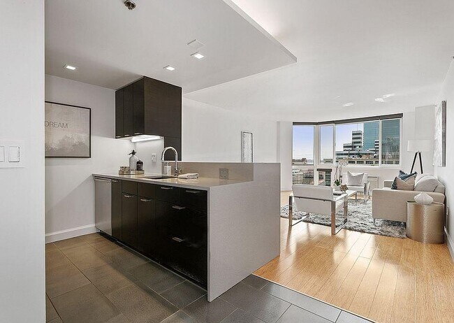 Photo - 20 2nd St Unidad 1411