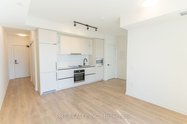 Photo - 1285-1285 Dupont St