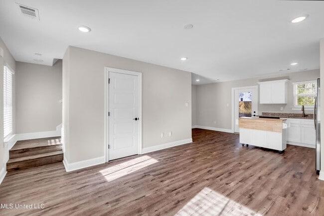Photo - 13281 Kelly St