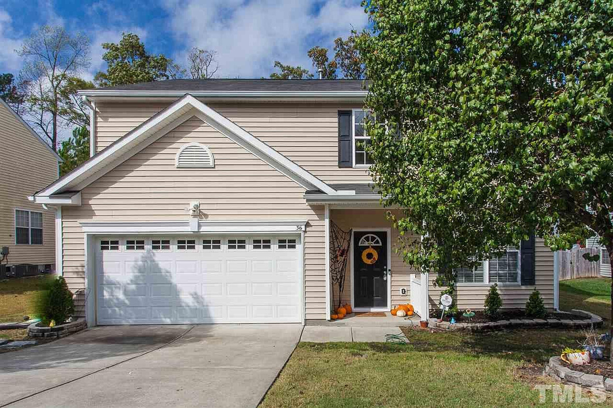 Room in House on Autumn Leaf Ln - Room in House on Autumn Leaf Ln