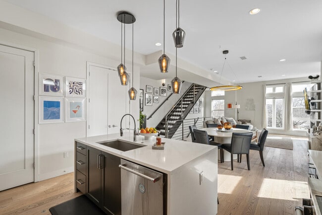 Photo - 4001 W Conejos Pl