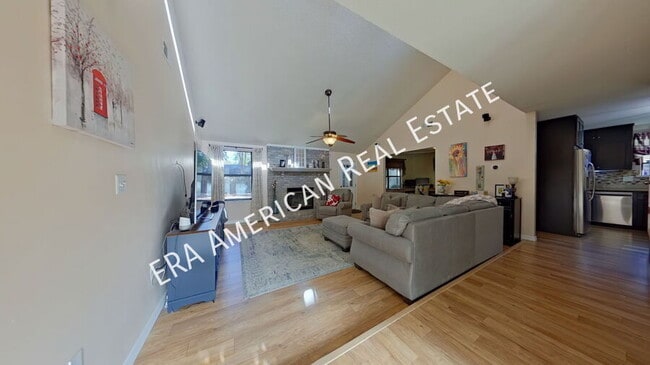 Photo - 1253 Whitewood Way