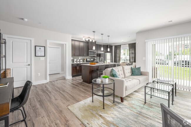 2BR, 2BA - 1,100SF - Living Room