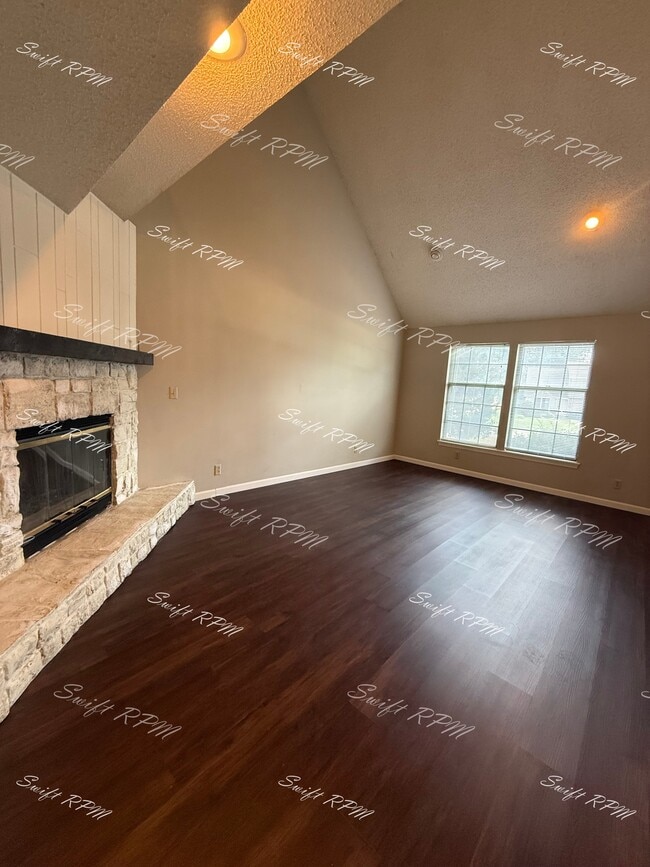 Photo - 6702 W 150th St