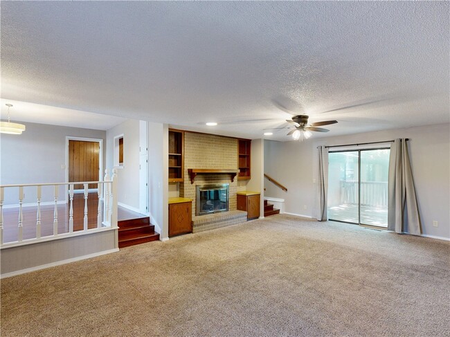 Photo - 1275 N Gregg Ave