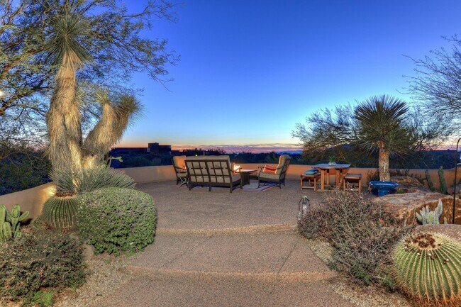 Photo - 9833 E Miramonte Dr