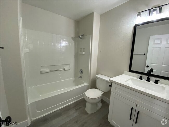 Building Photo - 3318 N Decatur Blvd Unit 2039 Rental