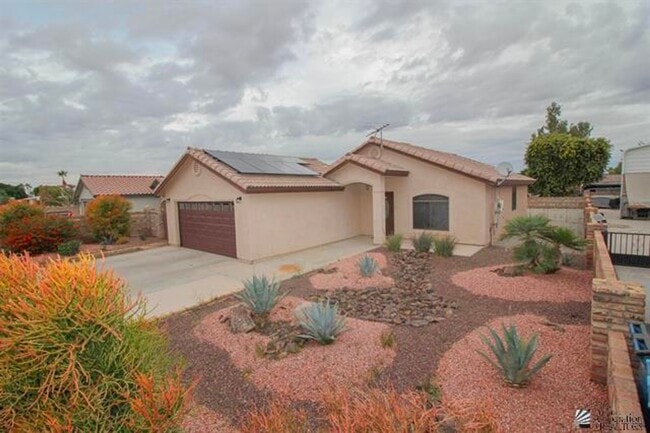 Photo - 3 Bedroom SOLAR Home in the Foothills for Rent!