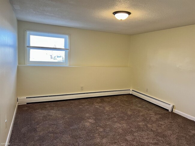 Building Photo - 469 Mount Hope Ave Unit 2