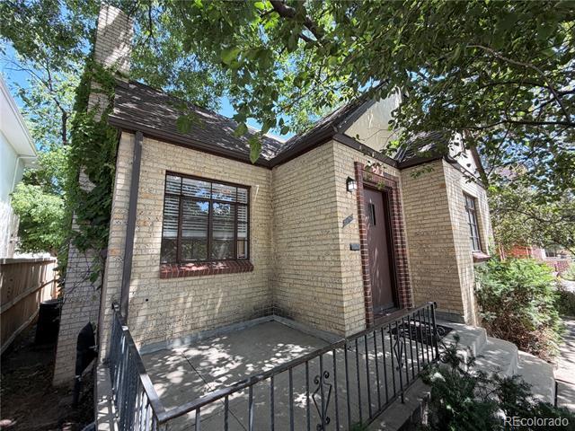 Photo - 340 S Franklin St