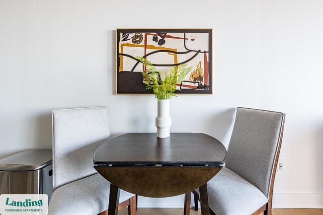 Photo - 933 McGee St Unit 1-201