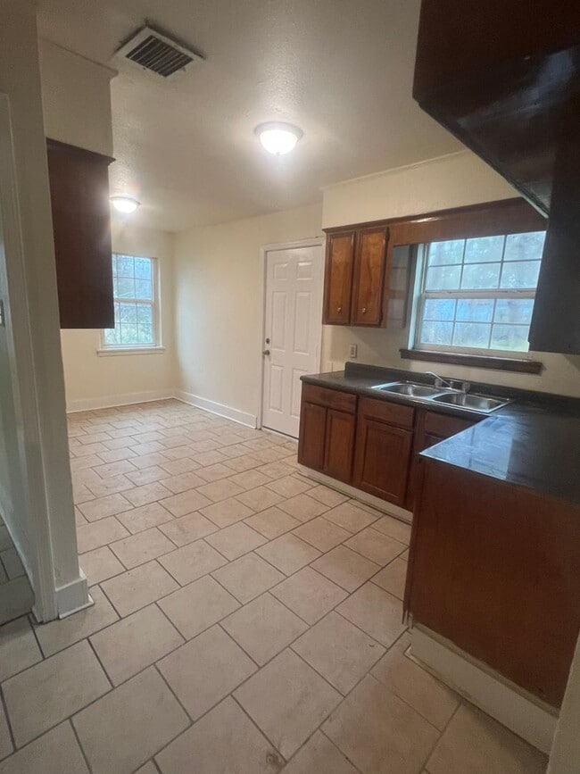 Photo - Home for Rent $1000