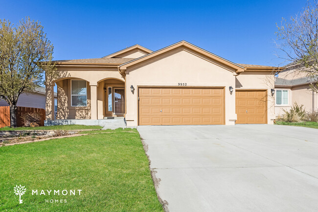 Exceptional 4 Bedroom Home - Exceptional 4 Bedroom Home