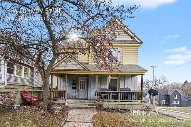 Building Photo - 304 Quimby St NE Unit 2