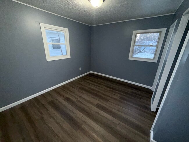 Photo - 2103 Willowrow Ave NE