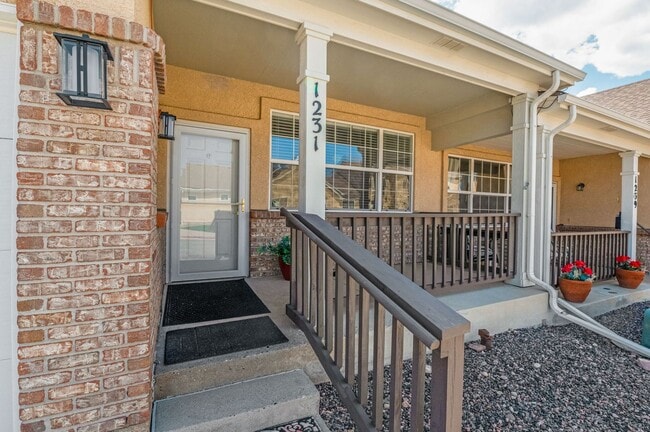 Photo - Relaxing townhome in Monument Villas