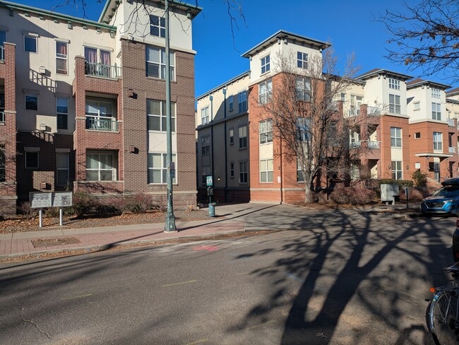 Building Photo - 1727 N Pearl St Unit 104 Rental