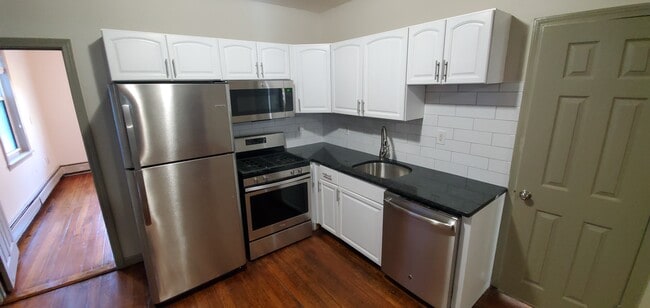Photo - 193 Maverick St Unidad 2L