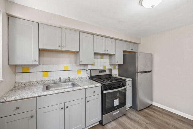 Building Photo - 433-435 Idlewood Rd Unit 433 Idlewood Rd