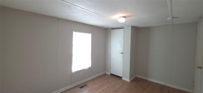 Photo - 2263 Stanley Rd