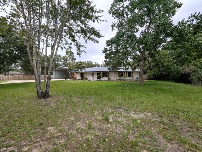 Photo - 8717 Sand Pine Dr
