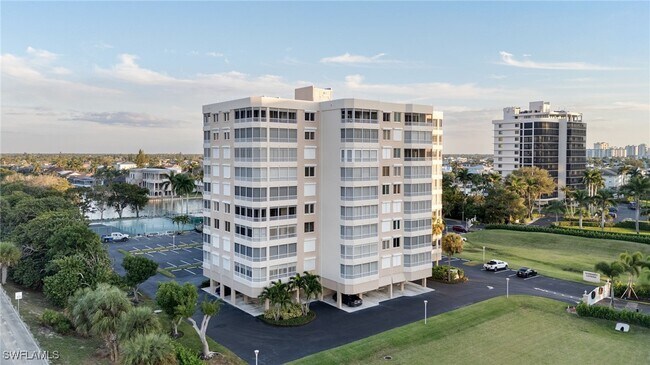 11118 Gulf Shore Dr Unit A401