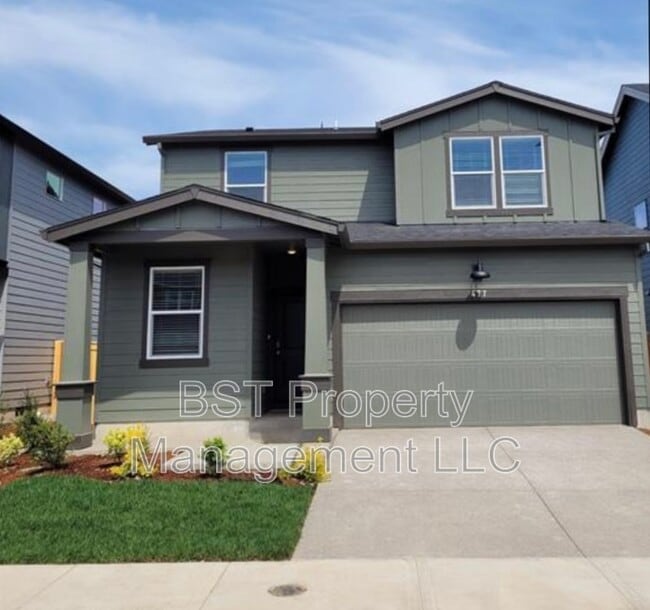 Building Photo - 477 Himalaya St. NE