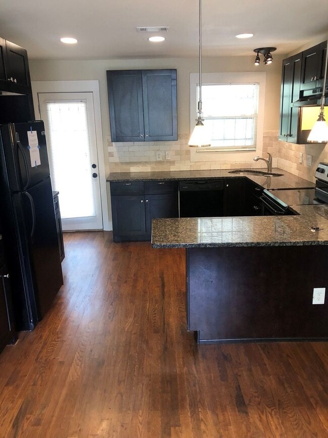 Photo - 3 Bed 2 Bath in Atlanta!