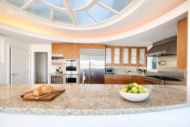 Photo - 1148 Las Pulgas Rd