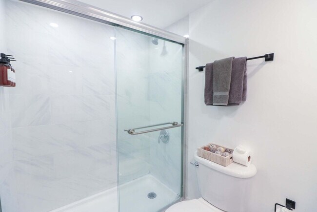 Photo - 1 SE 12th St Unidad SI ID1294662P