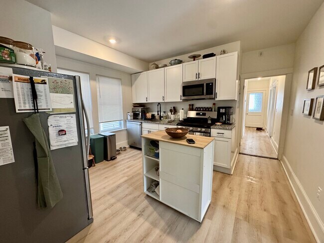 Photo - 127 Eliot St Unidad 3